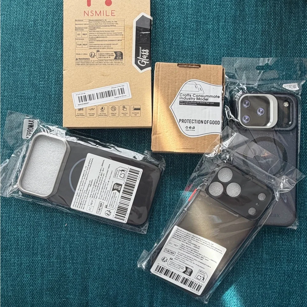 iPhone BUNDLE 17 PRO MAX Accessory bundle - Picture 2 of 10